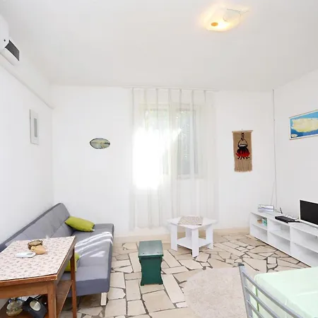 House Bojan Supetar