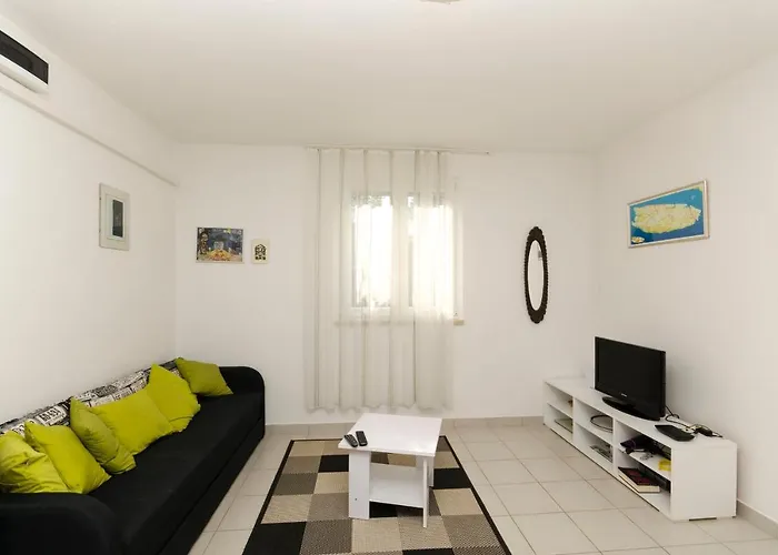 Semesterbostad House Bojan