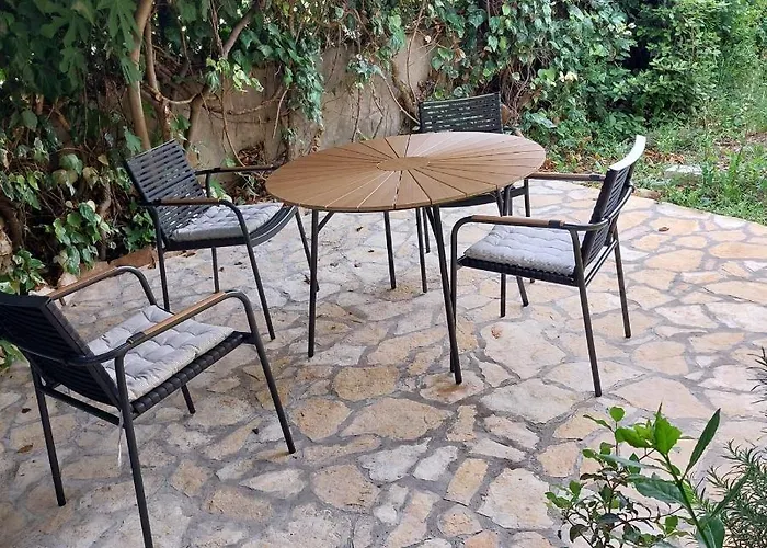 Semesterbostad House Bojan *