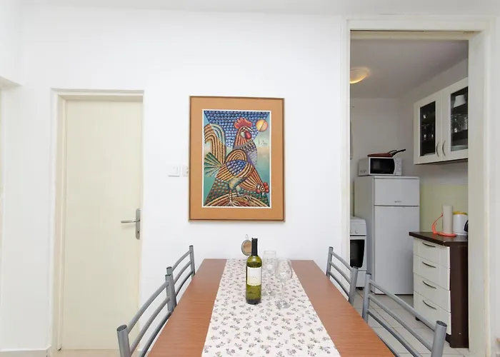 House Bojan Semesterbostad *